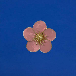 
            
                Load image into Gallery viewer, Sakura Clip
            
        