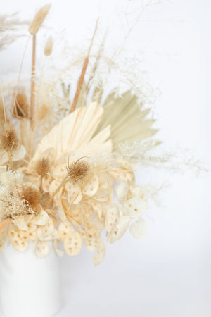 
            
                Load image into Gallery viewer, Neutral Dried Floral Arrangement
            
        